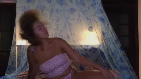 Emily Robbie online show from 14, 2, 2026