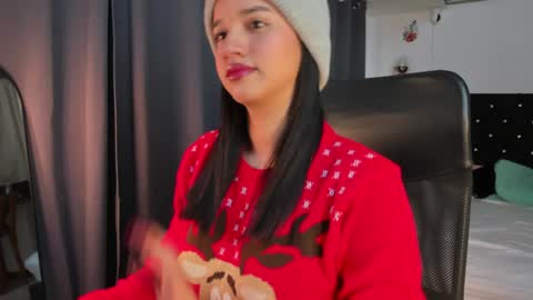 Snapshot of emilyrousex chatting on 23, 12, 2024 emilyrousex online show from 23, 12, 2024