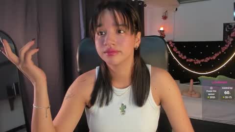 Snapshot of emilyrousex chatting on 12, 2, 2025 emilyrousex online show from 12, 2, 2025