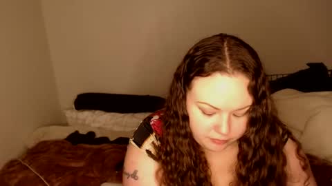 Snapshot of emilysgotissues chatting on 7, 12, 2024 Emily Bankz online show from 7, 12, 2024