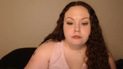 Snapshot of emilysgotissues chatting on 11, 12, 2024 Emily Bankz online show from 11, 12, 2024
