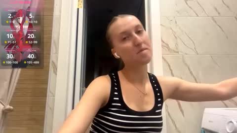 Snapshot of emilystechuchak chatting on 15, 7, 2026 emilystechuchak online show from 15, 7, 2026