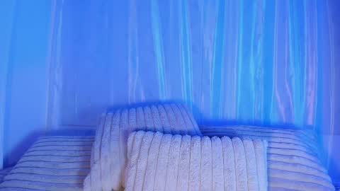    online show from 6, 4, 2026