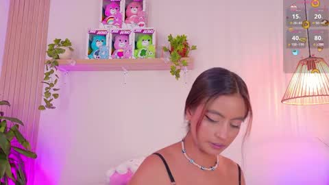 Snapshot of emilyy_bank chatting on 29, 4, 2026 Emily Bank online show from 29, 4, 2026
