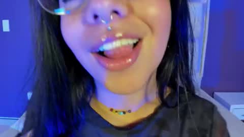 emilyy_cooperr online show from 2, 2, 2026