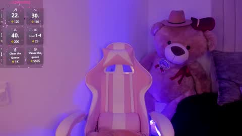 Emily  online show from 24, 2, 2025