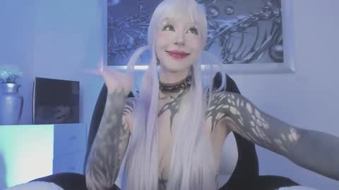 Snapshot of eminence_shadow chatting on 24, 2, 2026 ELLE DANIELLE online show from 24, 2, 2026