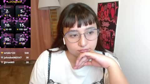 Snapshot of emitaa17228 chatting on 12, 3, 2025 emma online show from 12, 3, 2025