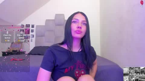 Snapshot of emma__15 chatting on 16, 9, 2025 emma  online show from 16, 9, 2025