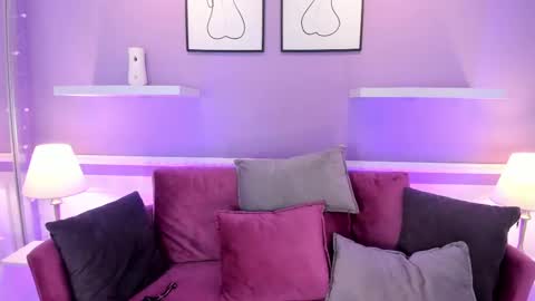 emma__walkerr_ online show from 23, 1, 2025