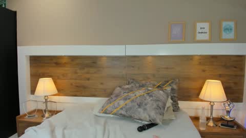 Emma  online show from 26, 1, 2025