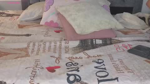 Emma online show from 10, 11, 2025