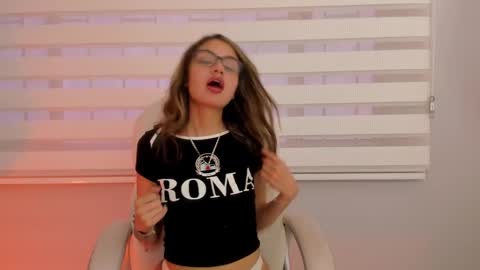 Emma Bloom online show from 13, 2, 2025