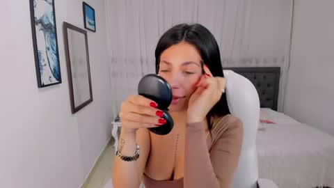 Snapshot of emma_brown_0 chatting on 22, 1, 2025 Emma online show from 22, 1, 2025