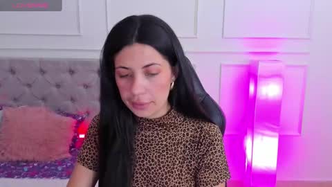 Snapshot of emma_brown_0 chatting on 28, 1, 2025 Emma online show from 28, 1, 2025
