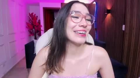 emma_caarter online show from 2, 7, 2026
