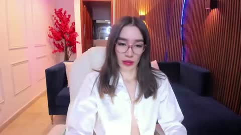emma_caarter online show from 10, 7, 2026