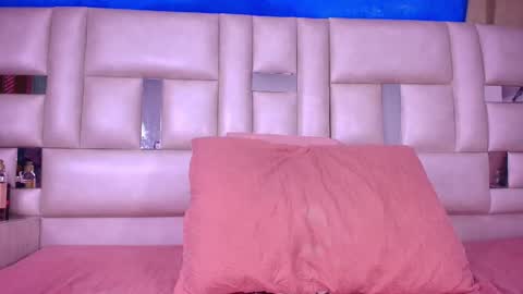 Emma online show from 9, 9, 2025