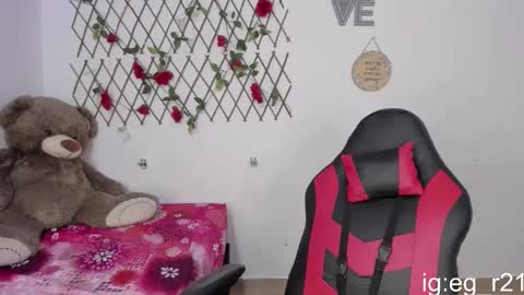 emma_grayys online show from 30, 10, 2025
