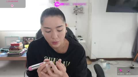 emma_johnson_ online show from 3, 7, 2026