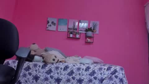 Snapshot of emma_lean chatting on 16, 1, 2025 whises lits online show from 16, 1, 2025