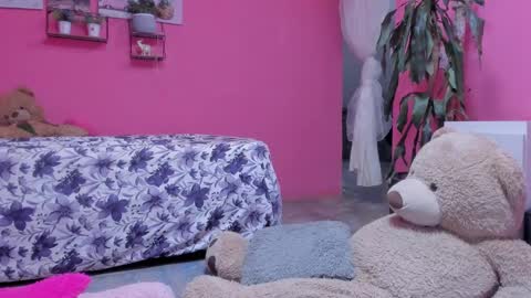 Snapshot of emma_lean chatting on 24, 1, 2025 whises lits online show from 24, 1, 2025
