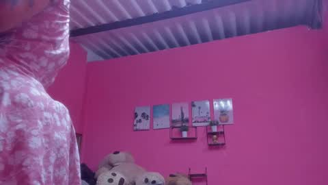 Snapshot of emma_lean chatting on 13, 2, 2025 whises lits online show from 13, 2, 2025