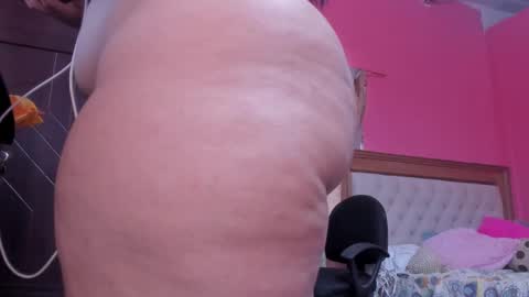 Snapshot of emma_lean chatting on 8, 3, 2025 whises lits online show from 8, 3, 2025