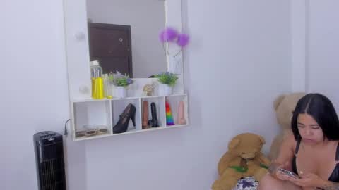 Snapshot of emma_lean chatting on 9, 10, 2025 whises lits online show from 9, 10, 2025