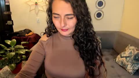  emma luxy online show from 18, 2, 2025