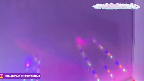 Emma Monserratt online show from 9, 2, 2025