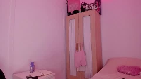 Emma   online show from 12, 2, 2025