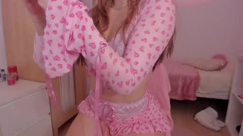 Emma   online show from 25, 2, 2025