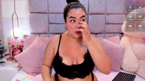 Snapshot of emma_stoonne chatting on 26, 11, 2025 Emma online show from 26, 11, 2025