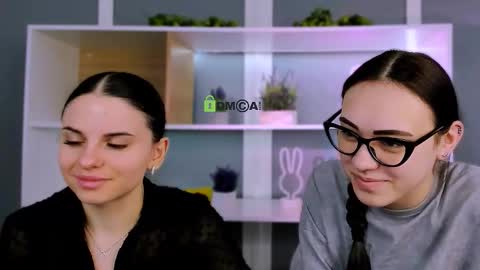 Snapshot of emma_swee chatting on 7, 2, 2026 emma_swee online show from 7, 2, 2026