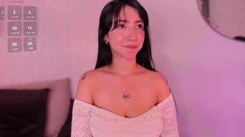 Snapshot of emma_woods__ chatting on 2, 1, 2025 emma_woods__ online show from 2, 1, 2025