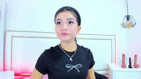 Snapshot of emmaa_sandoval chatting on 2, 5, 2026 Emma online show from 2, 5, 2026