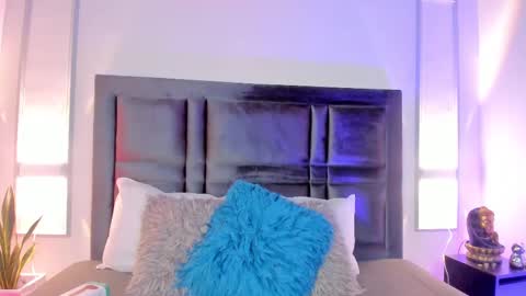 emma becket online show from 11, 3, 2025