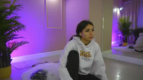 emmablanco online show from 27, 4, 2026