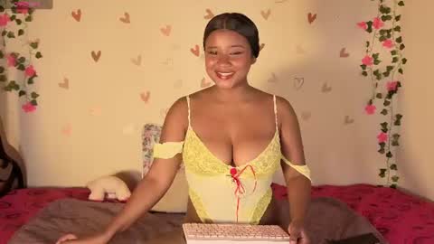 Snapshot of emmaconneer chatting on 25, 7, 2026 Emma online show from 25, 7, 2026
