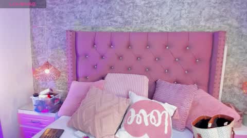 Welcome Im yosein  Your love is my passion activate it with your tips and enjoy with me online show from 26, 2, 2026