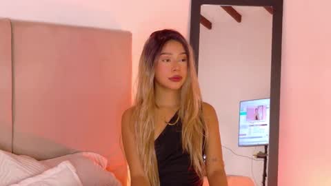 E M M A  online show from 25, 3, 2026