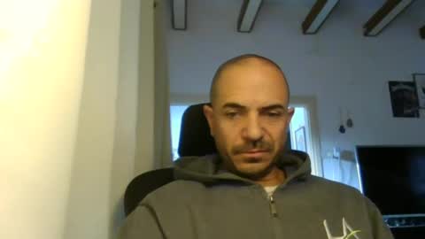 Ariel online show from 4, 12, 2024