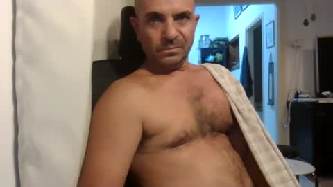 Ariel online show from 30, 10, 2025