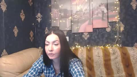 EmmaGoldX online show from 25, 12, 2024