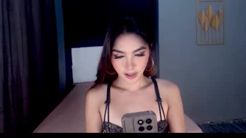 Snapshot of emmahardcockts chatting on 1, 6, 2026 Emma online show from 1, 6, 2026