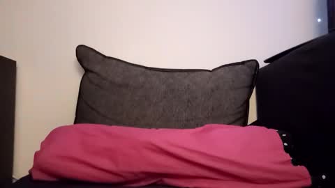 Snapshot of emmakros chatting on 27, 9, 2025 emmakros online show from 27, 9, 2025