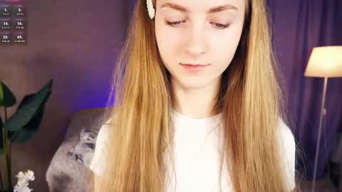 Snapshot of emmalaflame chatting on 24, 1, 2025 Emma day  Wendy night online show from 24, 1, 2025
