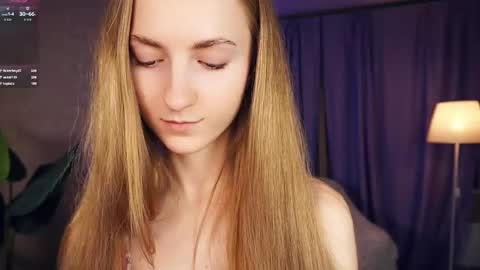 Snapshot of emmalaflame chatting on 25, 1, 2025 Emma day  Wendy night online show from 25, 1, 2025