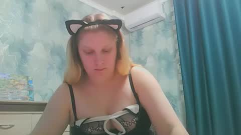 emmamelody online show from 29, 9, 2025
